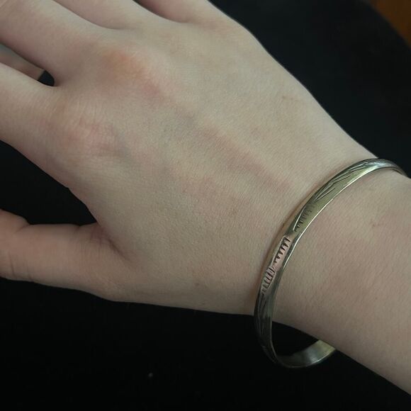 Vintage Handmade Marked Sterling Silver Mexico Hand Carved Bangle 2.65" 14 grams - Picture 6 of 7